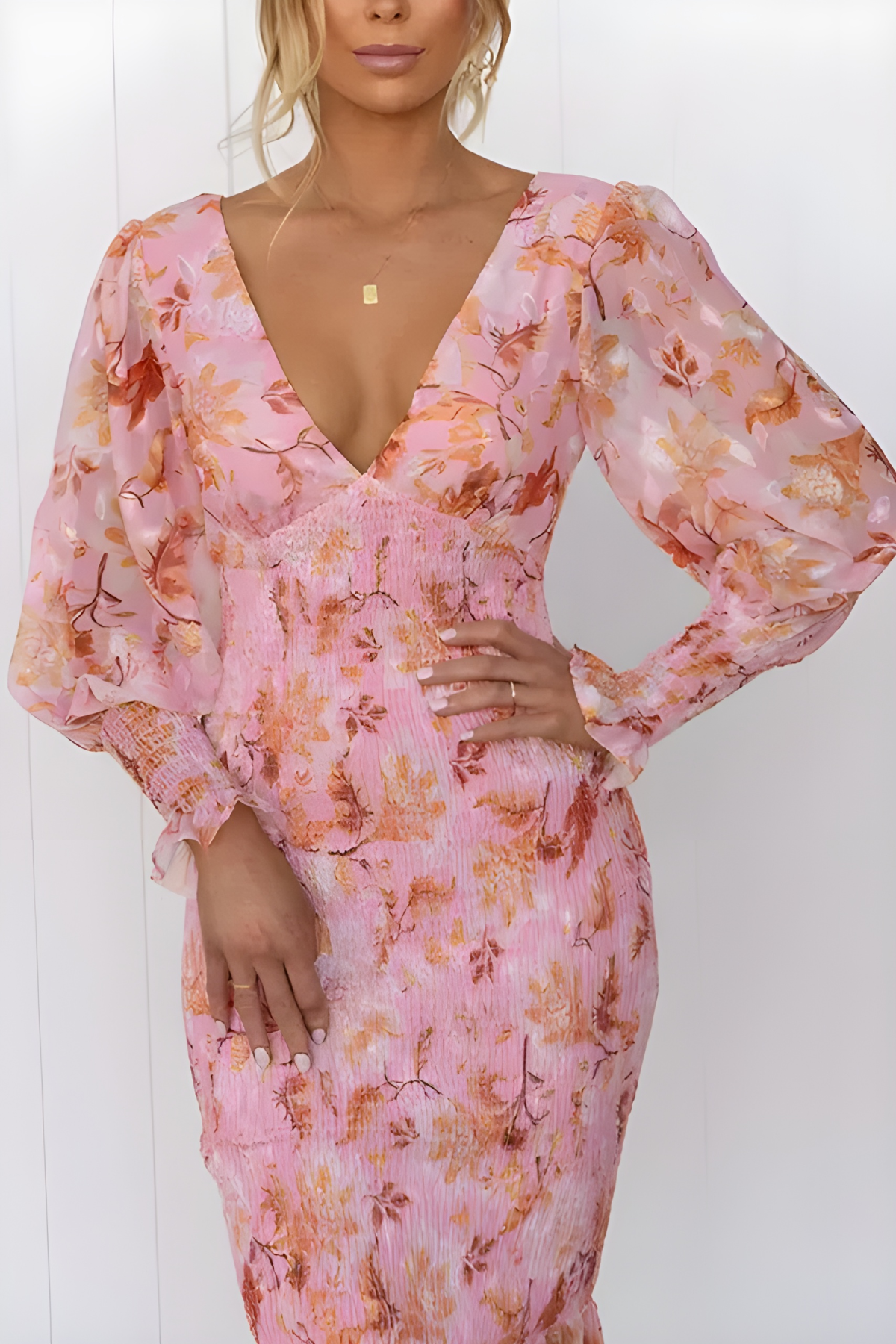 Robe Amilia Avec Décolleté En V