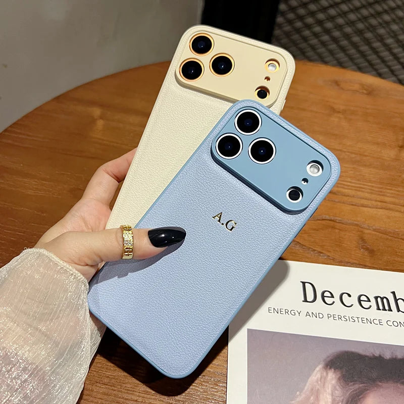 Étui en cuir personnalisé de luxe avec initiales dorées pour iPhone