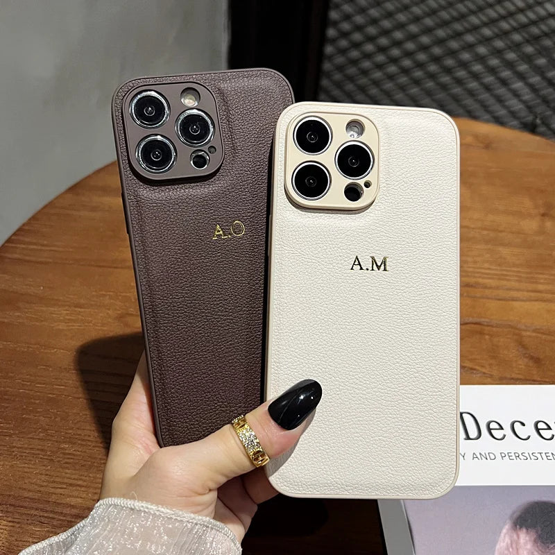 Étui en cuir personnalisé de luxe avec initiales dorées pour iPhone