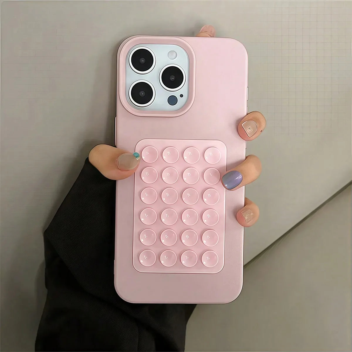 Étui pour iphone avec ventouse 3D et motif litchi