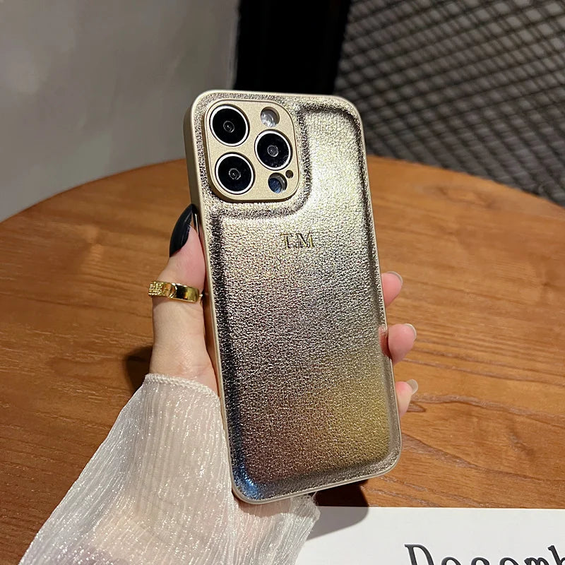 Étui en cuir personnalisé de luxe avec initiales dorées pour iPhone